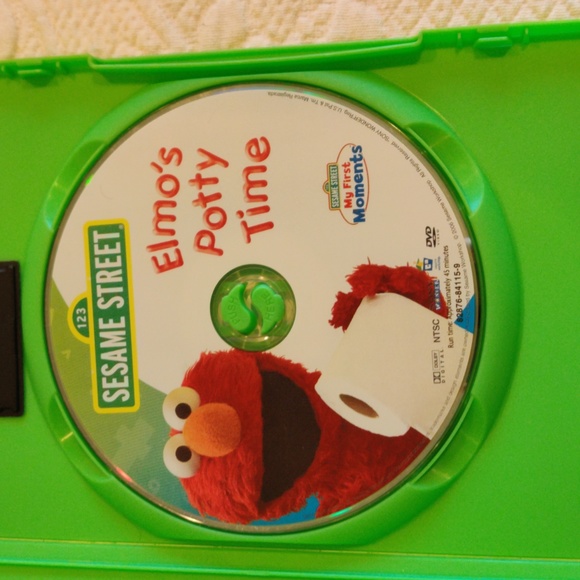 Sesame Street Elmo's Potty Time My First Moments Learning DVD Video 2006 Used - Picture 6 of 7